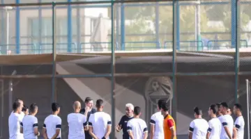 محاضرات نظرية واختبارات بدنية في اليوم الثاني لمعسكر الحكام الواعدين